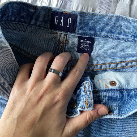 Vintage Gap Jean Shorts - Picture 4 of 4